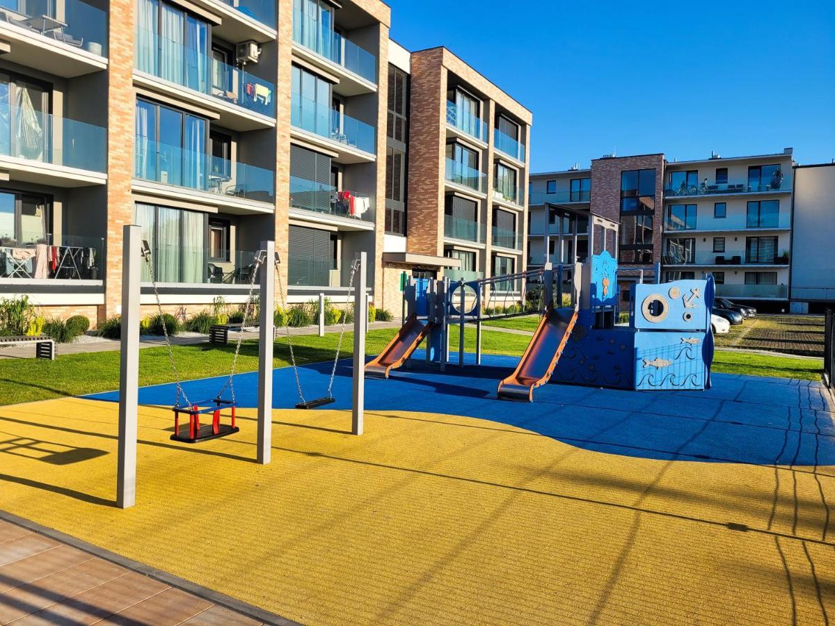 Czarna Perla By Perlowa Przystan Rent Kolobrzeg Bagian luar foto